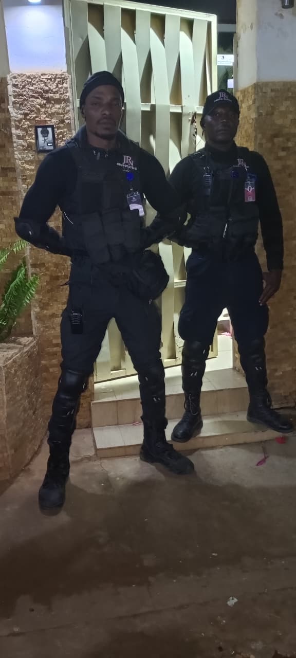 Agentes JP Neto em controlo de acessos